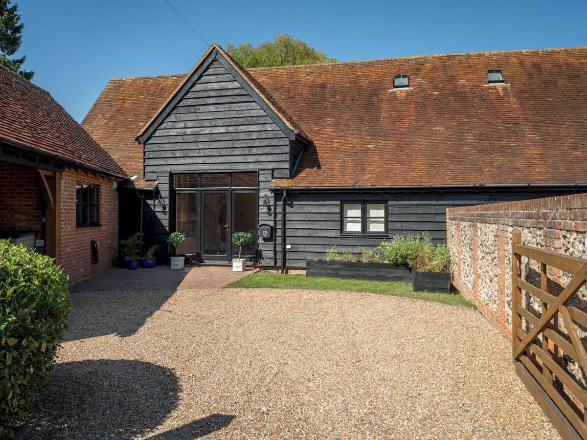 Villa Pass The Keys Bradenham Barn In The Chiltern Hills Exterior foto